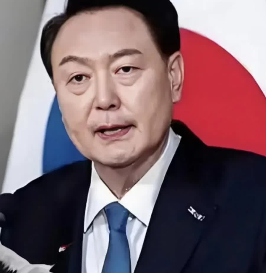 就在刚刚
韩国宣布了

7月30日，韩国首尔中央地方法院收到了一份震动政坛