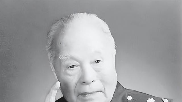 他反对用空投爆炸我国首颗原子弹；为何周总理问他：“你多大了”—缅怀核司令程开甲