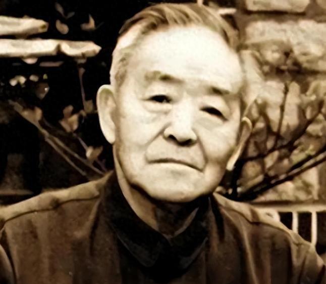 他是我党最大抗日根据地创始人，位高权重，建国后却只是一小处长
【1949年10月