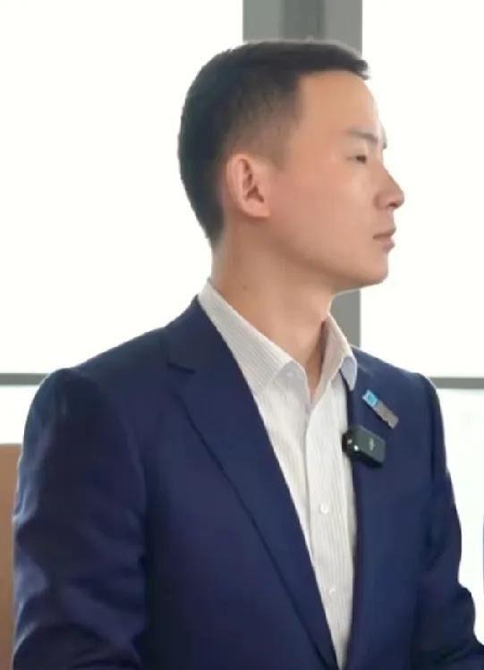 中国不愿开第一枪











天呐！菲律宾怎么敢挑战中国？难道他们不知