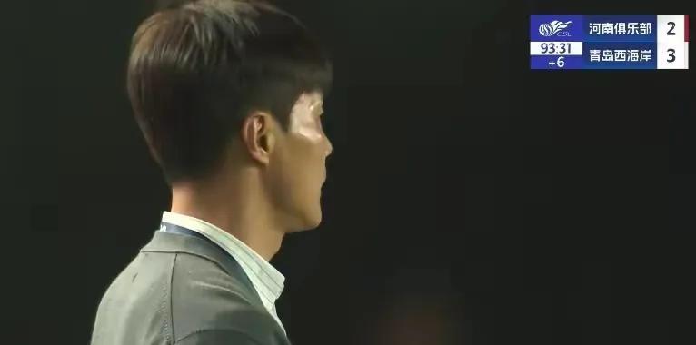 #中超# 南基一你真的需要下课啊，太不稳定了。
自己换上去的球员，自己又换下来，