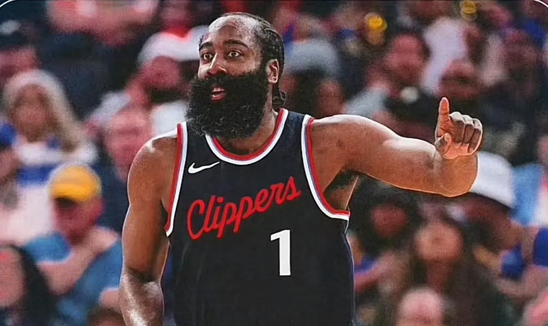 NBA常规赛收官战，快船还是更胜一筹，加时以124-119击败勇士，成功锁定西部