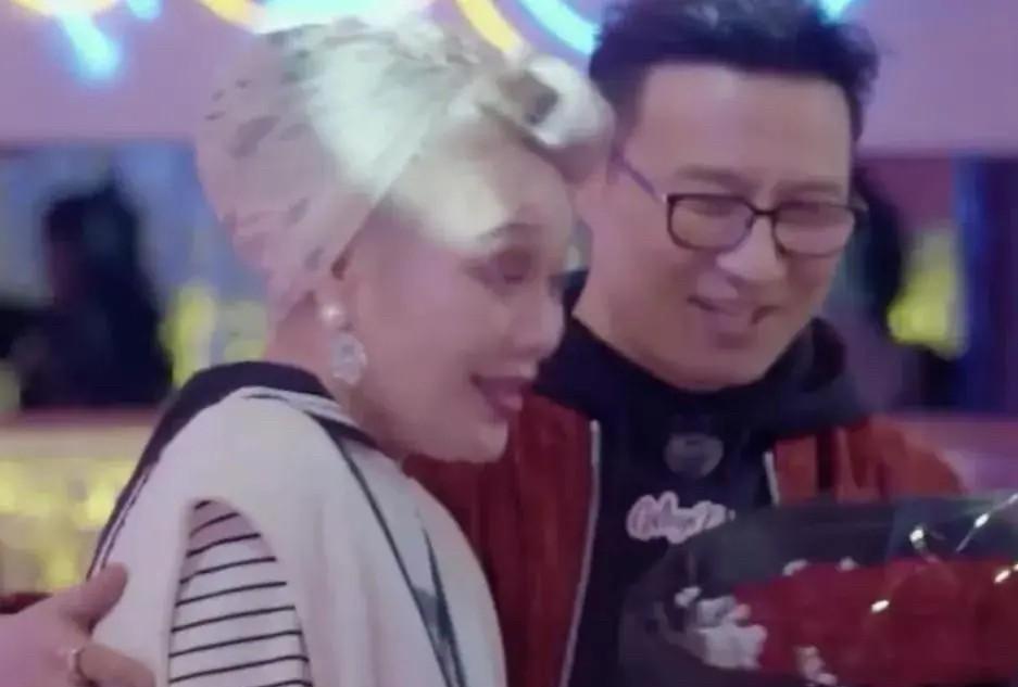 汪峰和宁静都是强势之人，真的在一起怕是只有刀光剑影。两人加起来一百多岁了，你是我