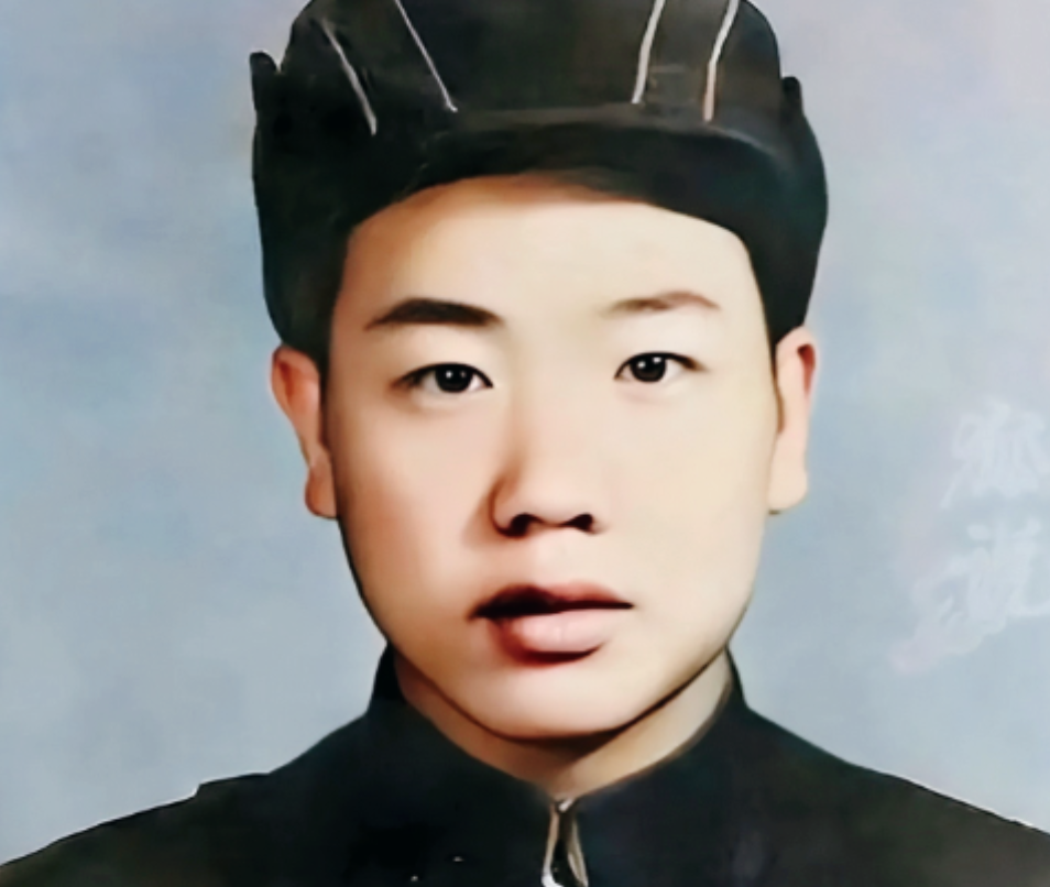 1950年，志愿军排长郭忠田公然无视上级命令，不仅弃守高地，还故意放走美军坦克，