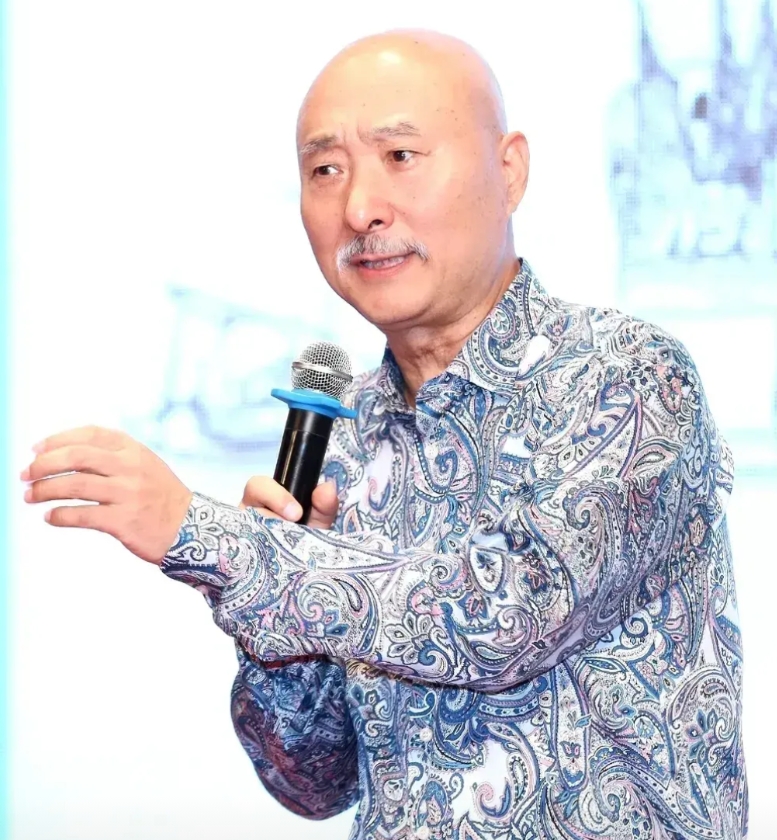 《戏台》的票房稳了，赔是赔不了，导演陈佩斯可以放心了

目前票房已经超过1.5亿