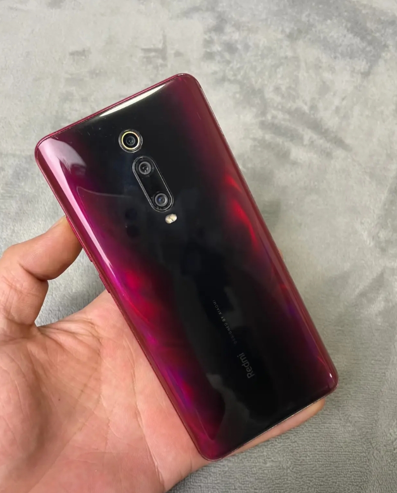 红米手机用户现状

红米k20 pro：不信还有人在用

红米k30pro：最坚