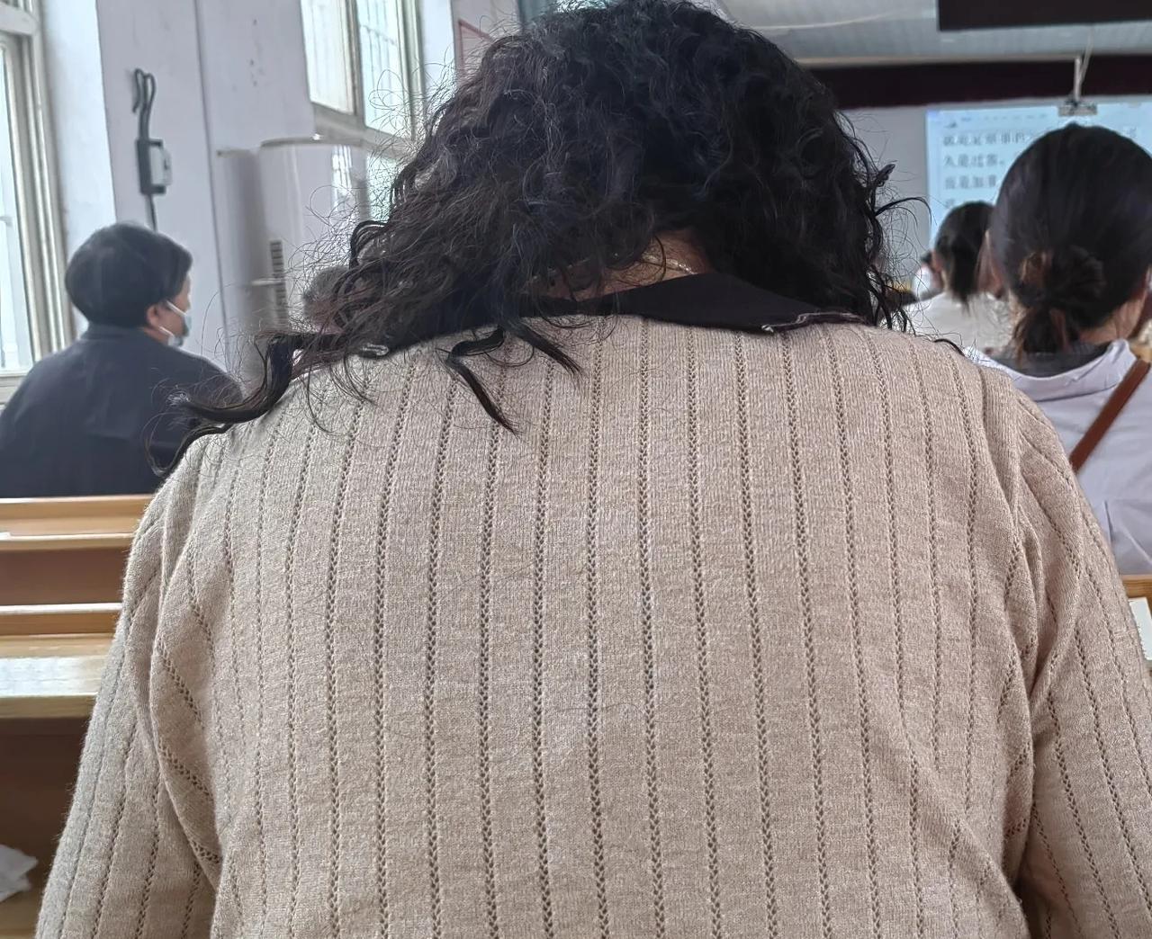 暗自才决心，以后再也不给人介绍对象了！现在的男女找朋友，爹娘竟然已经占了很大的比