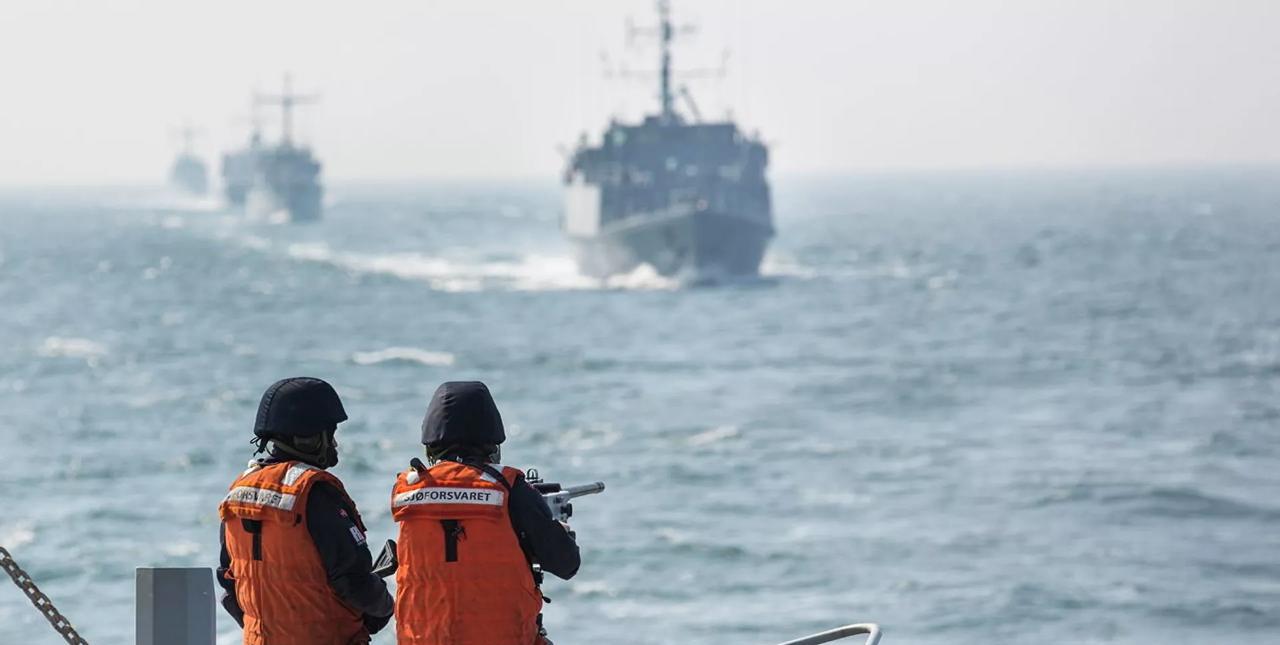 英国海军进入波罗的海。
俄罗斯卫星通讯社10月8日报道，英国海军与瑞典、芬兰海军