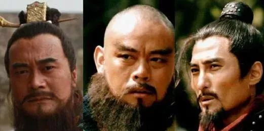 林冲明明年龄比卢俊义大很多，不少云读者却认为卢俊义是林冲的师兄。
林冲在水浒传中