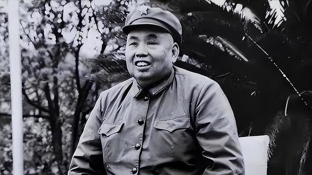 1985年许世友病逝后，发生2个古怪现象，惊得在场众人直冒冷汗