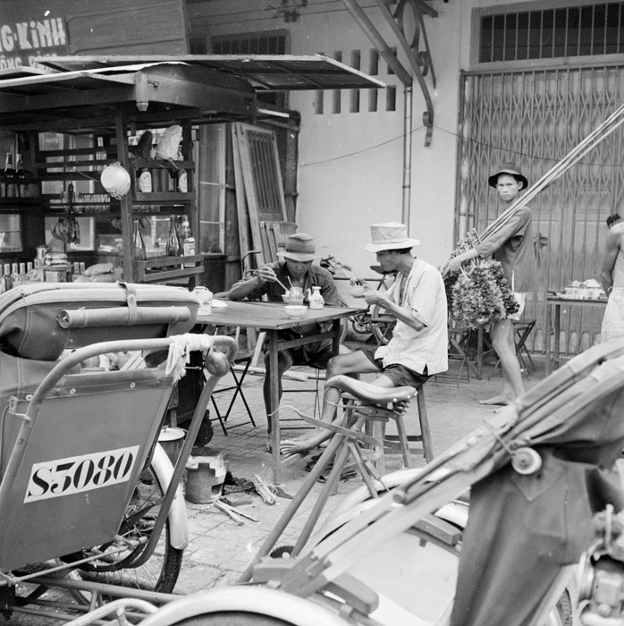 早，恰饭冇？（1953年越南西贡）