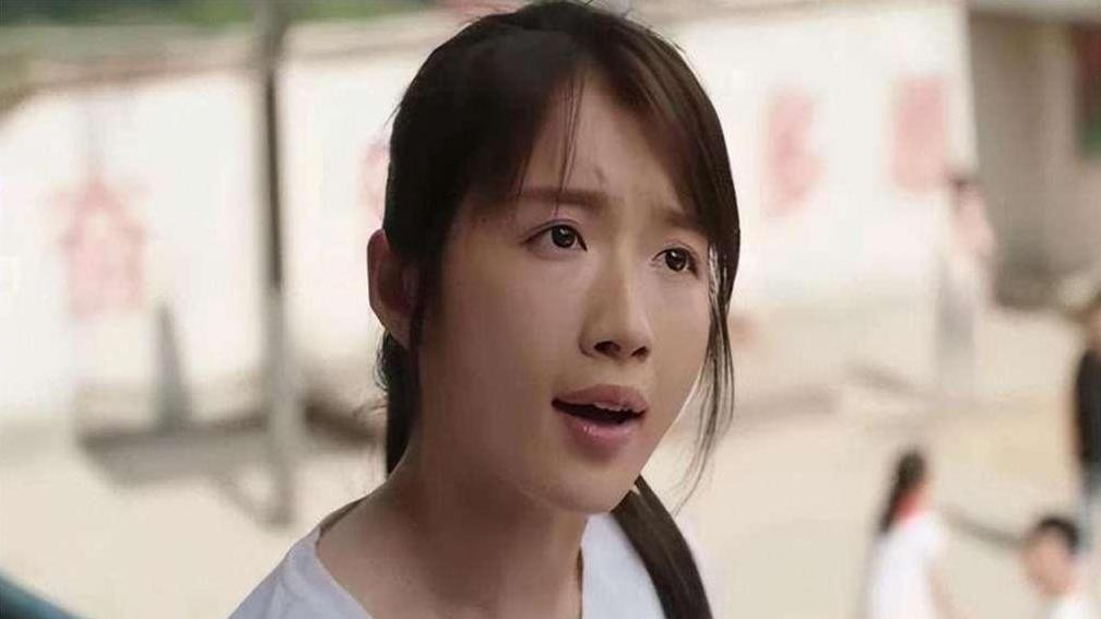 “长得丑，演技还烂”？这4位怎么都捧不红的资源咖，放过观众吧