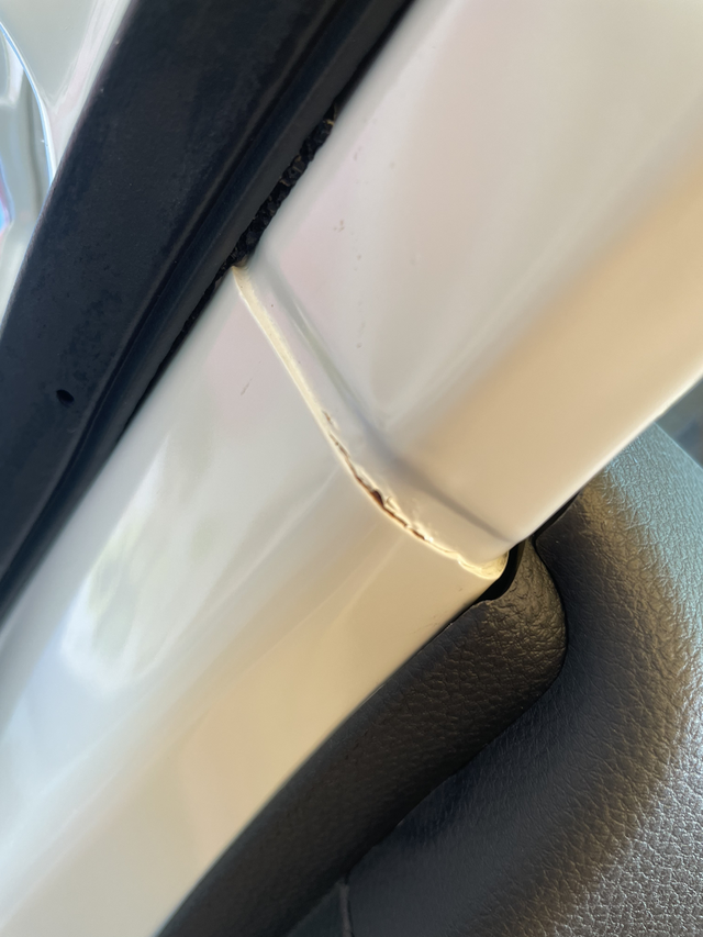 11代思域重量堪忧
2年的11代思域今天洗车突然发现车门连接处爆漆生锈？这是东风