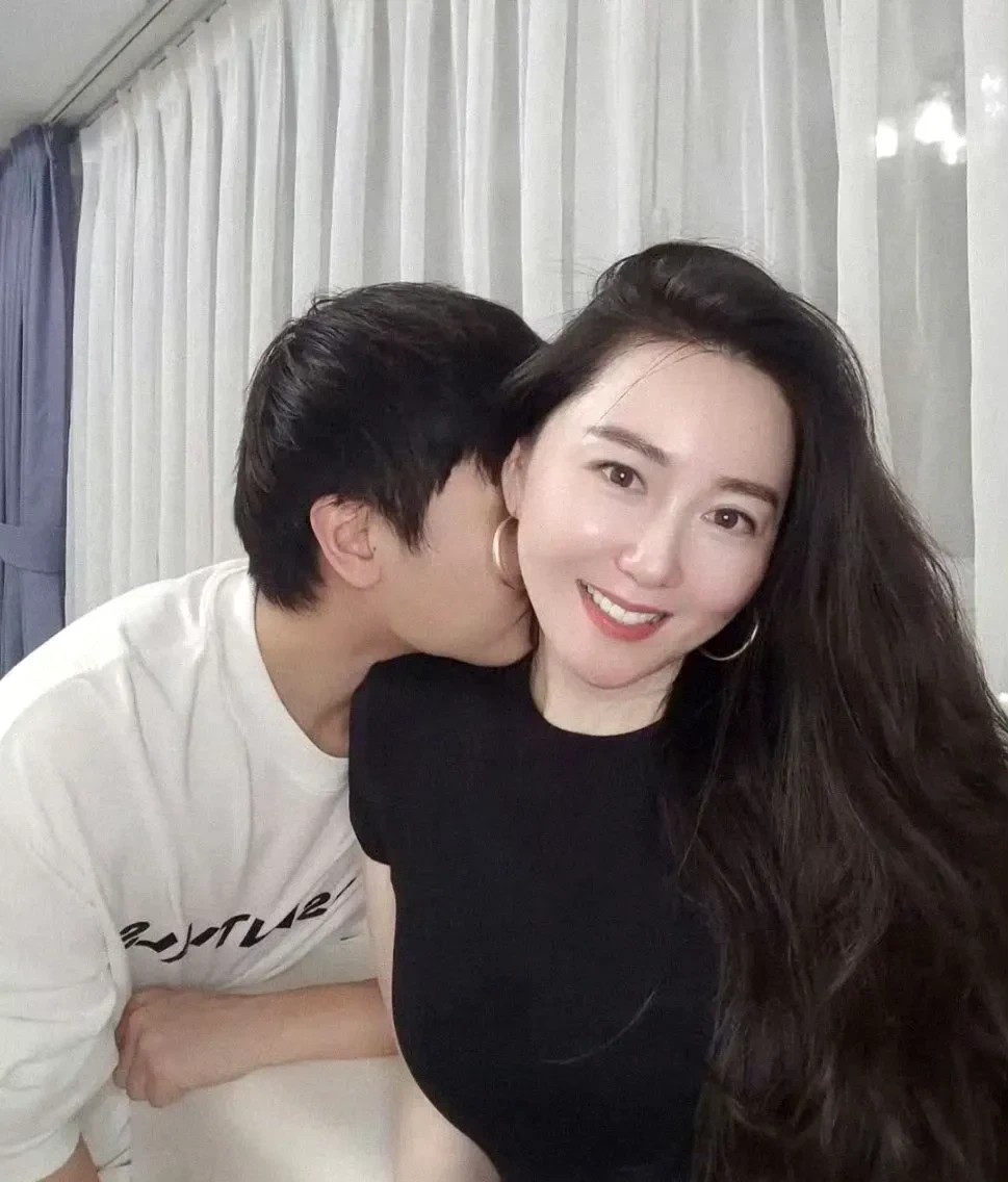38谈了一个00年的男朋友是什么体验？
