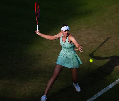 生日出战！莱巴金娜直落两盘霸气晋级 WTA500 柏林站次轮