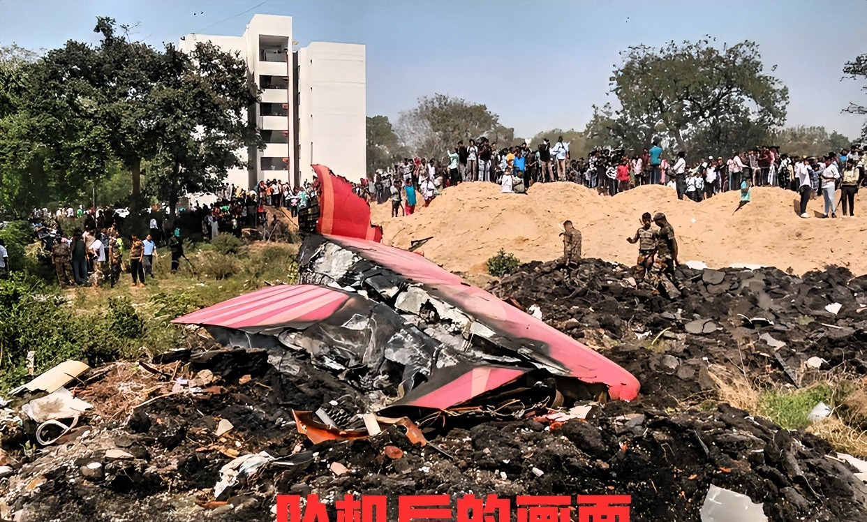 印度客机坠毁有人奇迹生还











飞机刚起飞就坠毁，油箱里装满了近