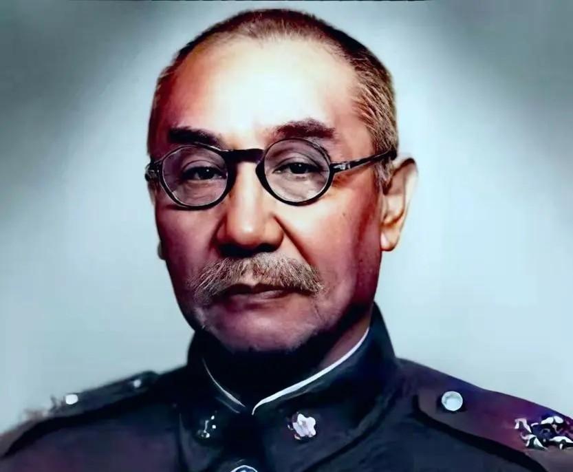 1935年7月，晋军将领李生达率部返回山西，阎锡山派去的代表训话提到“蒋委员长”