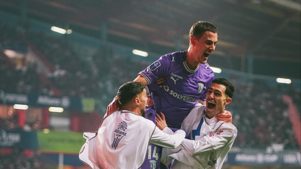 穆里尼奥葡超首败！本菲卡1-3，无缘决赛，下场葡萄杯战波尔图