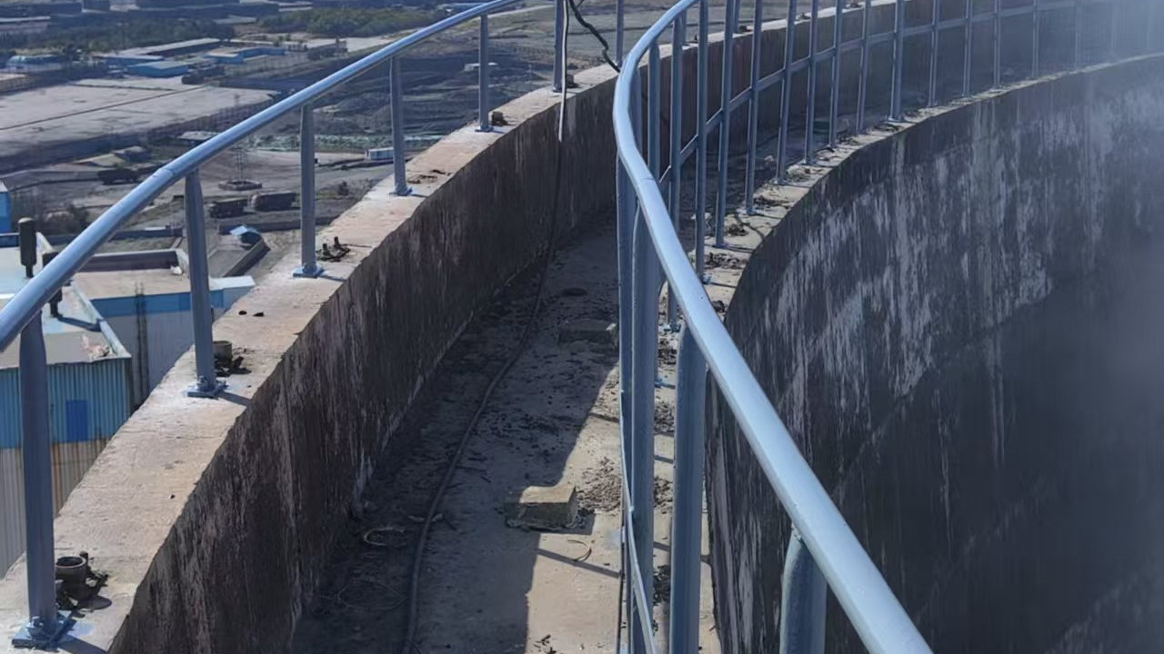 冷却塔内外壁维修堵漏项目圆满竣工 精工修缮堵漏防渗