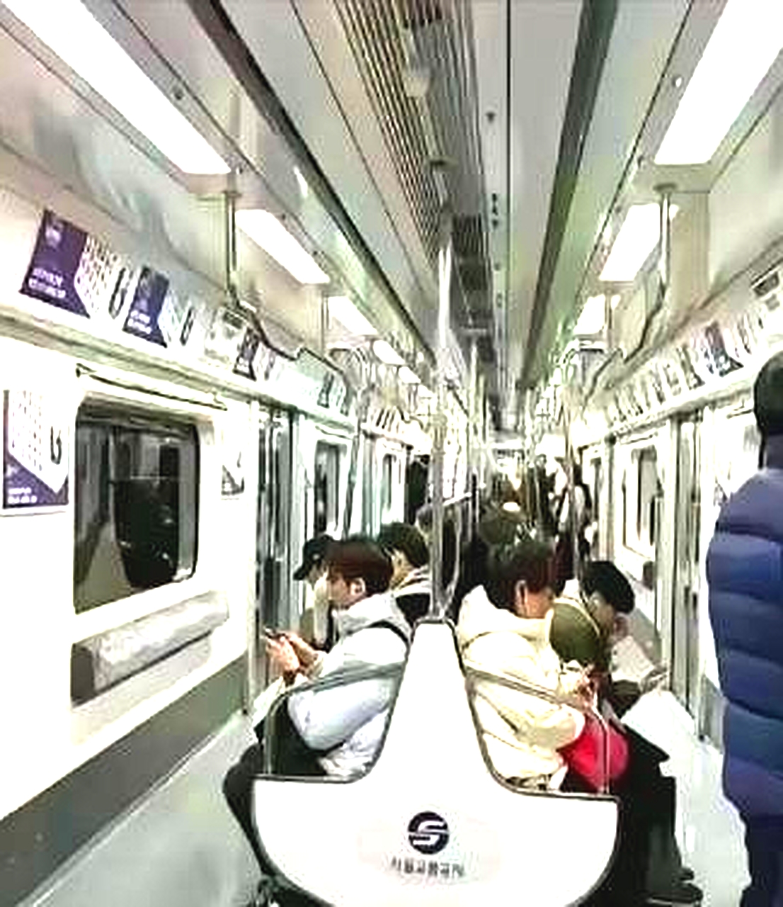 地铁为啥不这样安排座位？