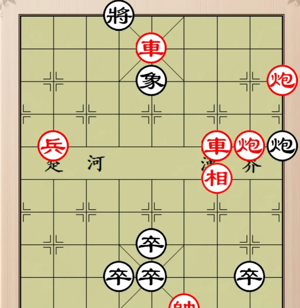 在南宁的火车站出口，一个象棋摊前围满了人。我被老板“红黑任选，一赔二”的吆喝吸引