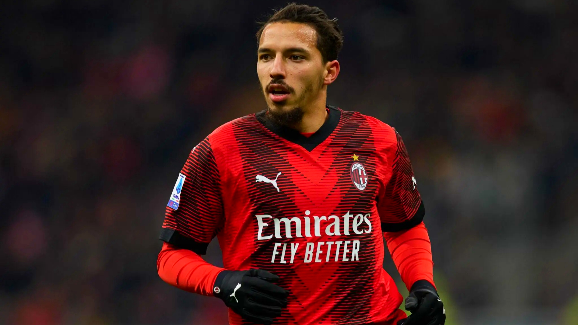 马赛放弃从米兰引进本纳塞尔，目前对球员唯一感兴趣的俱乐部是沙特的吉达联合。
由于