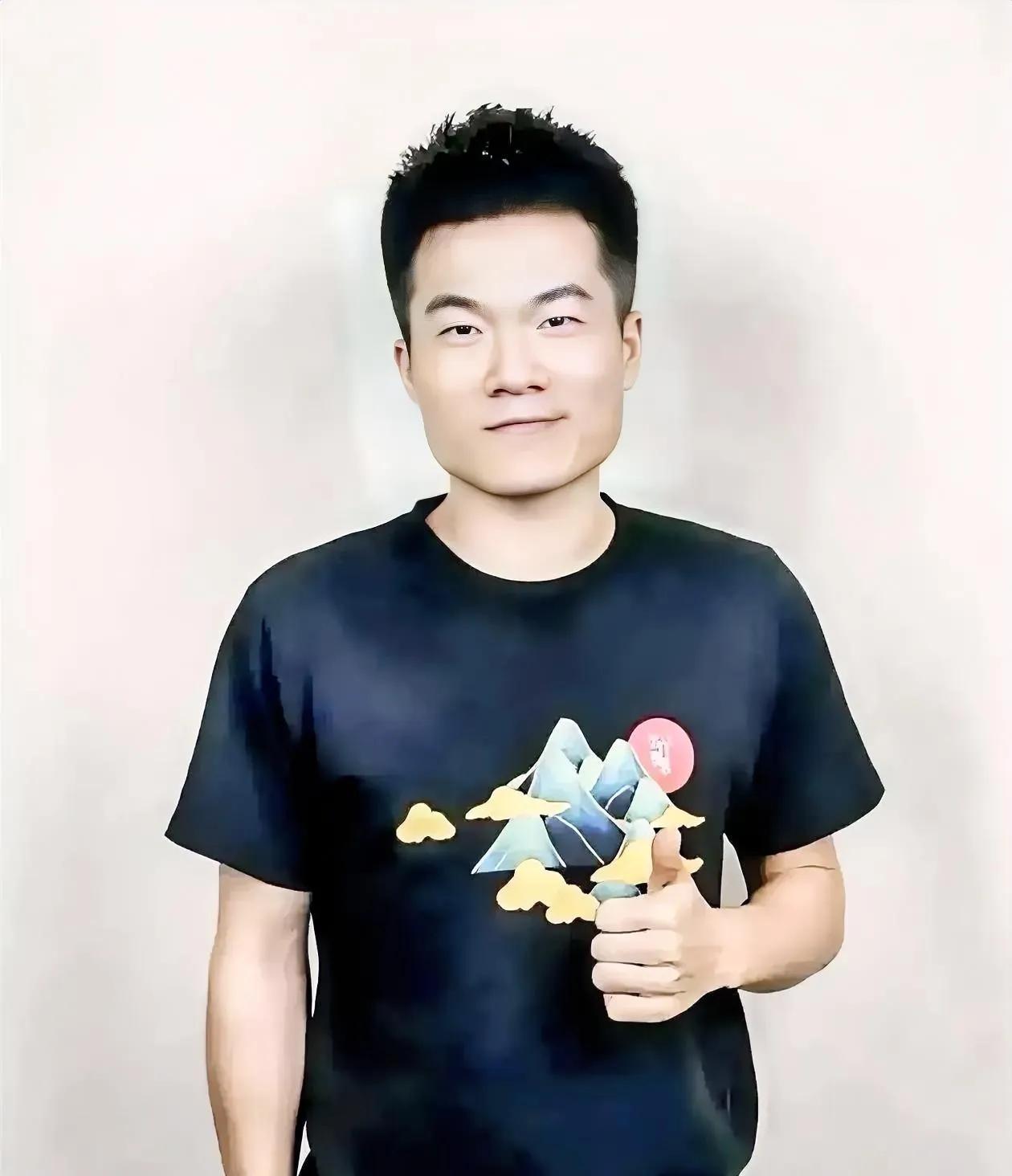 尖子班班主任的肺腑之言，应该早点告诉孩子：
       01、初中三年不玩手机