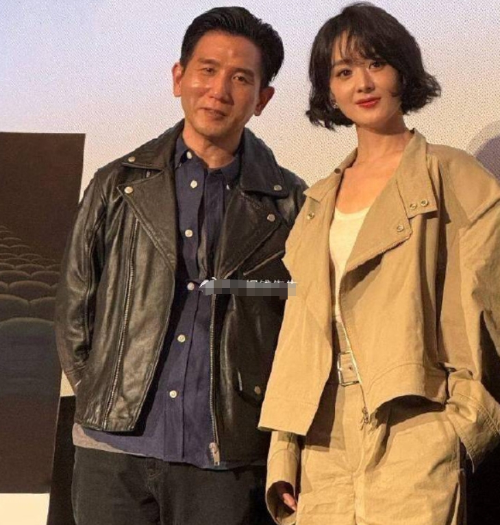 赵丽颖新恋情疑似曝光，神秘男子自由出入赵丽颖家，还帮赵丽颖带小孩