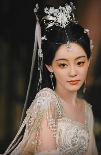 祝绪丹御妖国公主布泰写真