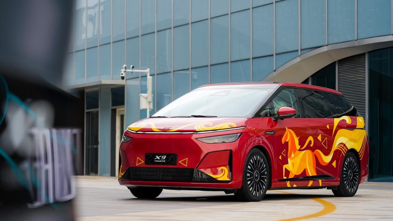 自动驾驶有着落了，小鹏第二代VLA直奔“大众常用”