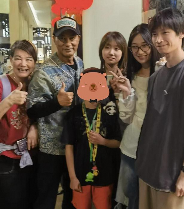 任达华与老婆酒店约会，琦琦素颜苍老引关注