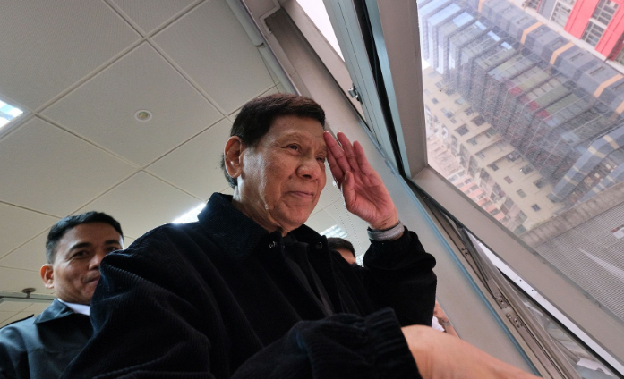 杜特尔特机场被捕，喊出“你必须杀了我”

菲律宾前总统杜特尔特11日上午从中国香