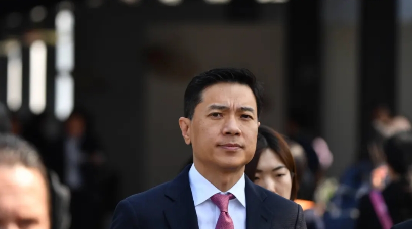 以我对百度李彦宏的了解，百度副总裁基本要被开了，参考上一个副总裁搞出的负面新闻就