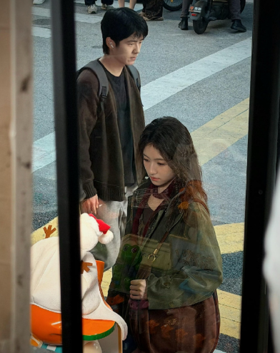 刘昊然李兰迪《海岛舒服日志》厦门同框路透，氛围不错哦！ ​​​