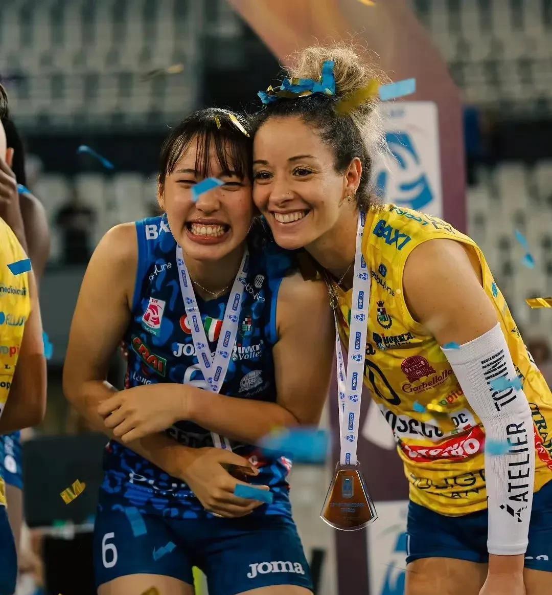 関菜々巳谈德吉纳罗——“Moki教会了我一切。如何使用洗衣机和洗碗机，如何乘坐火