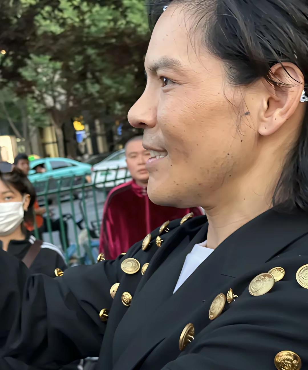 又是心疼郭碧婷的一天
原因很简单
虽然她确实长得很漂亮，也很有钱，但是有一个很糟