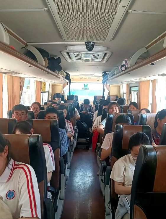 我问高中数学老师，智力中等的学生，勤奋地去学，高考数学上140分有没有可能。
