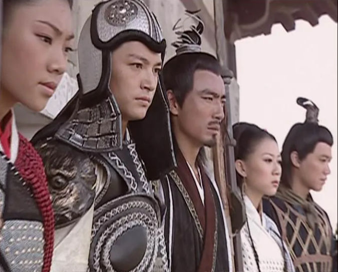 《隋唐英雄传》这部剧，借诋毁李建成来美化李世民。玄武门之变由李世民发动，这是确凿