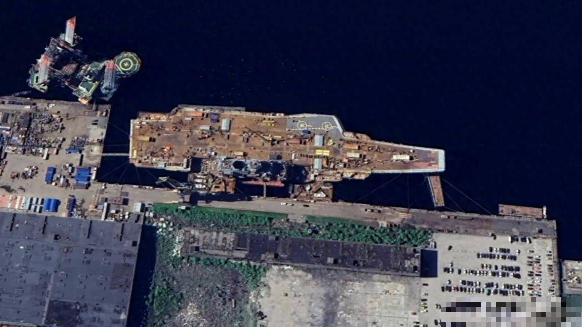 放弃唯一航母的消息，炸开俄罗斯国内舆论，普京也不敢做这个决定