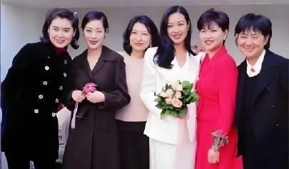1996年的穿搭绝了！