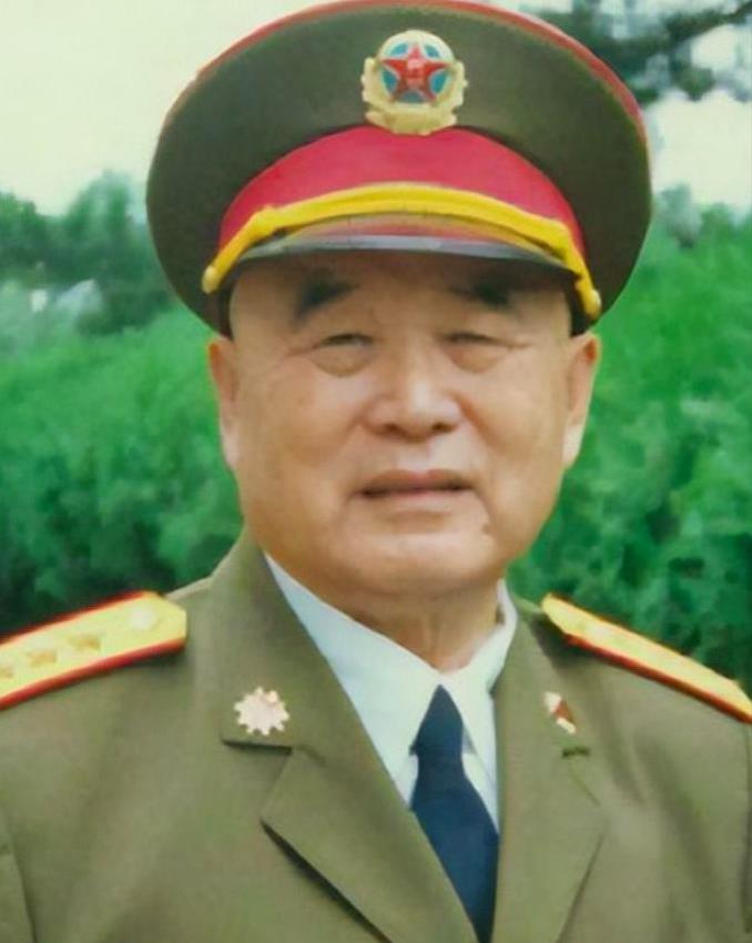 1973 年，毛主席提出要从军队里挑选一位副主席，周总理毫不迟疑地说出了一个名字