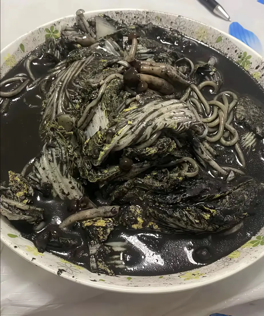 我怀疑他想毒死我，好换个老婆
