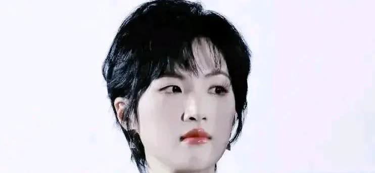 姚安娜⁤：家里的⁮卡没有限额，所以⁠不清楚⁡每个月父亲给⁯我多少零花钱⁪。 现在