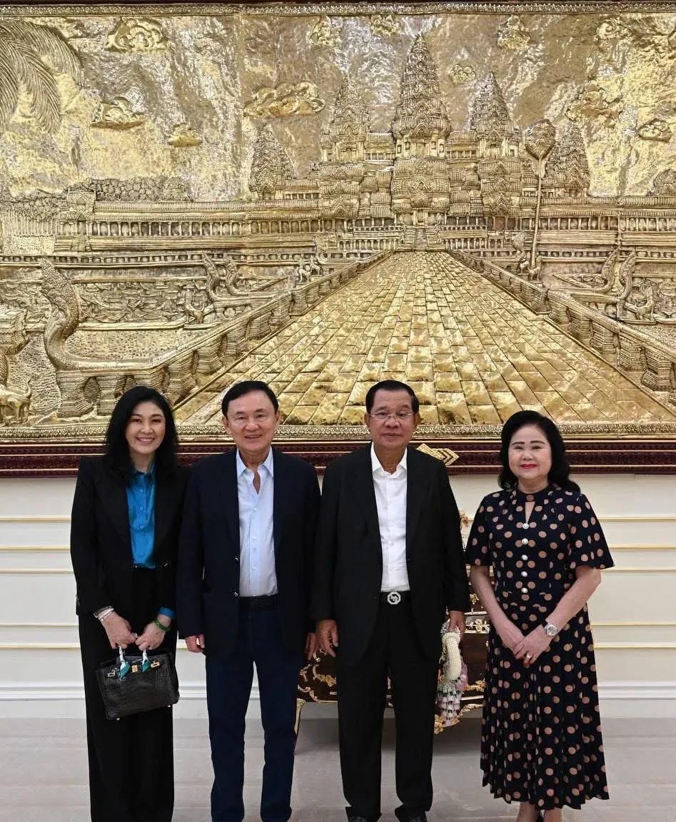 他信洪森，朋友变仇人。泰国柬埔寨局势升级，双方持续交火。泰国前总理他信气不打一处