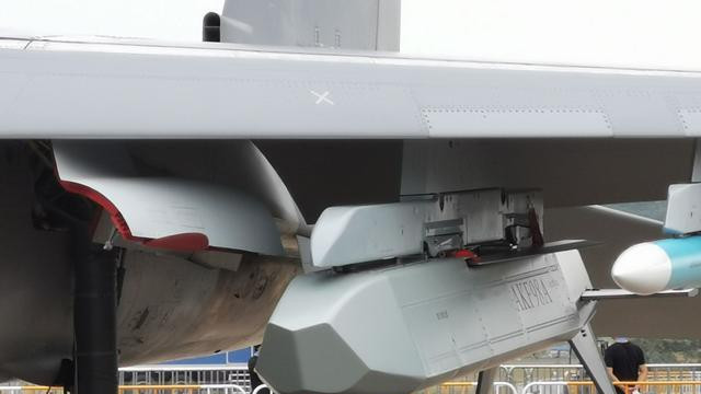 40架歼10C还不够？伊朗网友希望中方帮忙打造中械军，红旗19打F35