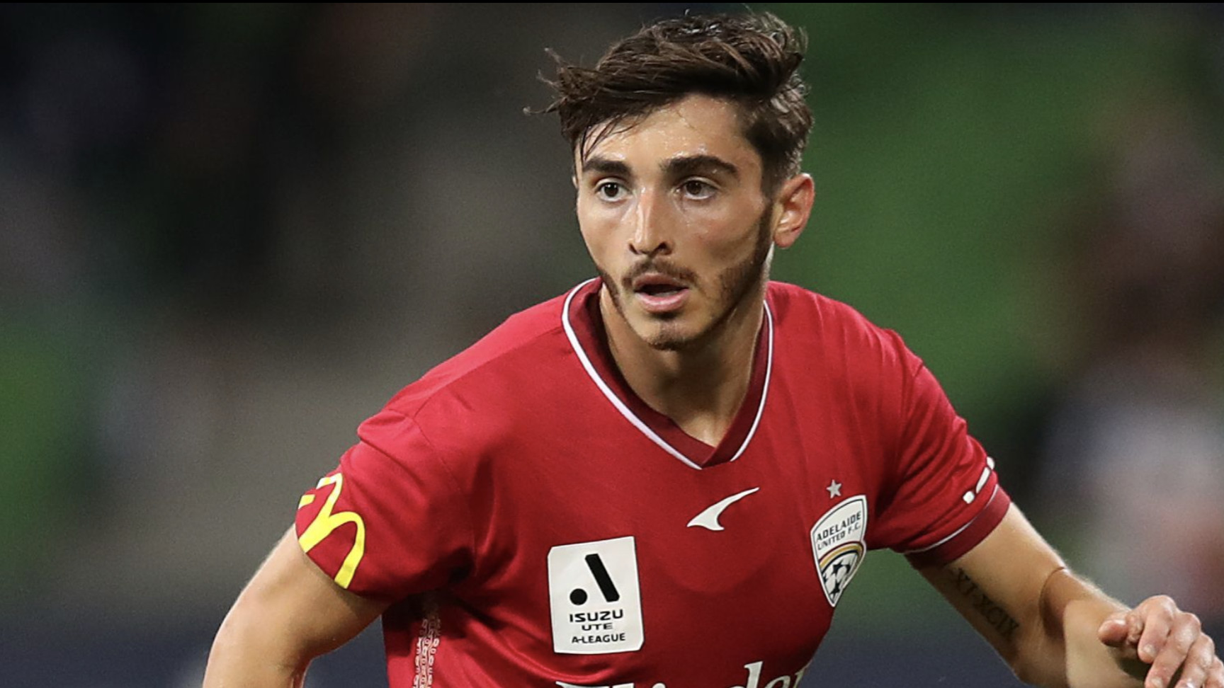 首位公开出柜男足，竟遭前俱乐部恐同雪藏？