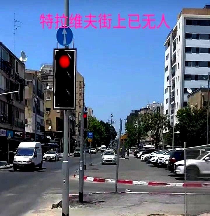伊朗发威了！
刚刚传来消息：伊朗国会已经表决通过封锁霍尔木兹海峡的提案，接下来还