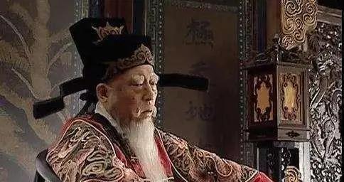 明朝的内阁首辅和宰相可不是一回事儿
宰相是一人之下万人之上的、是说一不二的，很多