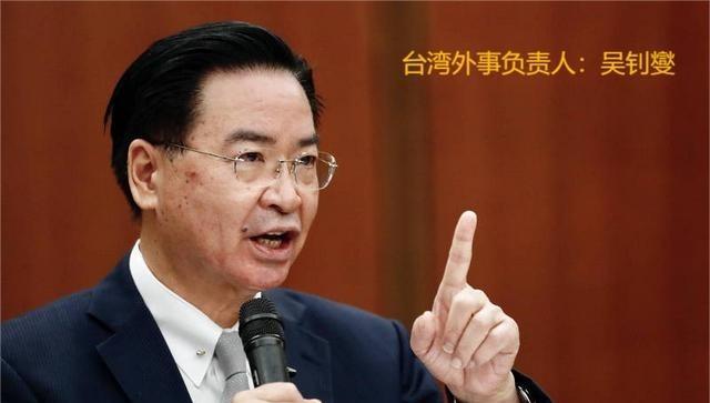 台湾外事负责人吴钊燮表示，台海两岸若爆发战争，担当台湾防御的将是台湾自身。
吴钊