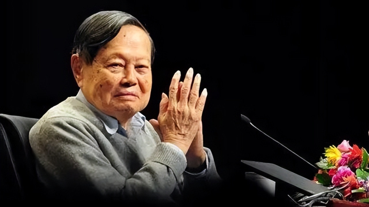 杨振宁走了！留下1个遗憾，3个疑团